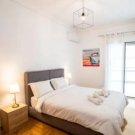 Spacious 2Bd/1.5Ba Downtown One-Step From Victoria Athens Exterior photo