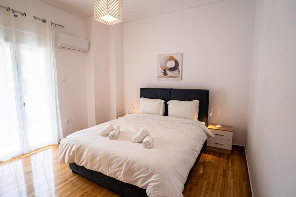 Apartment Spacious 2bd/1.5ba Downtown One-step From Victoria Athen